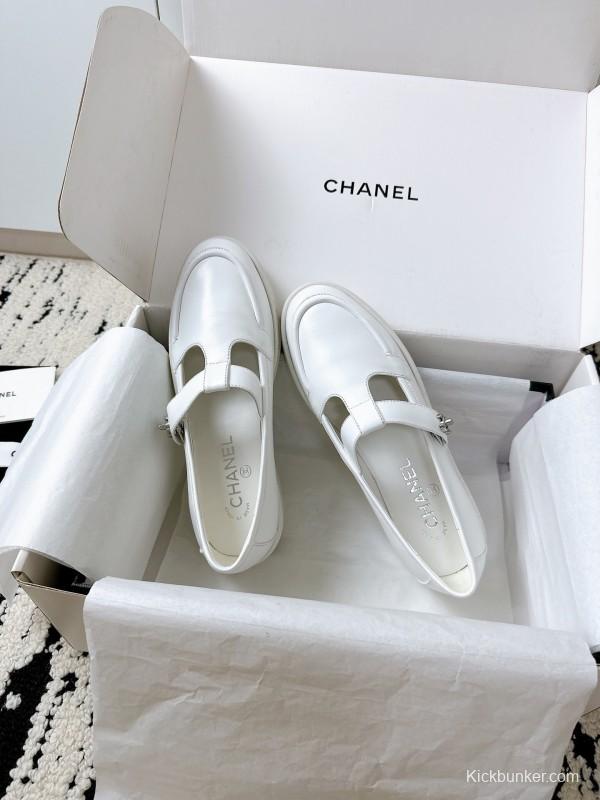 Chanel 2025 SS Loafers Classic Elegant Design - KFY00320