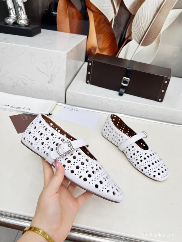 Alaia 2025/SS Perforated Ballet Flats - LY00320