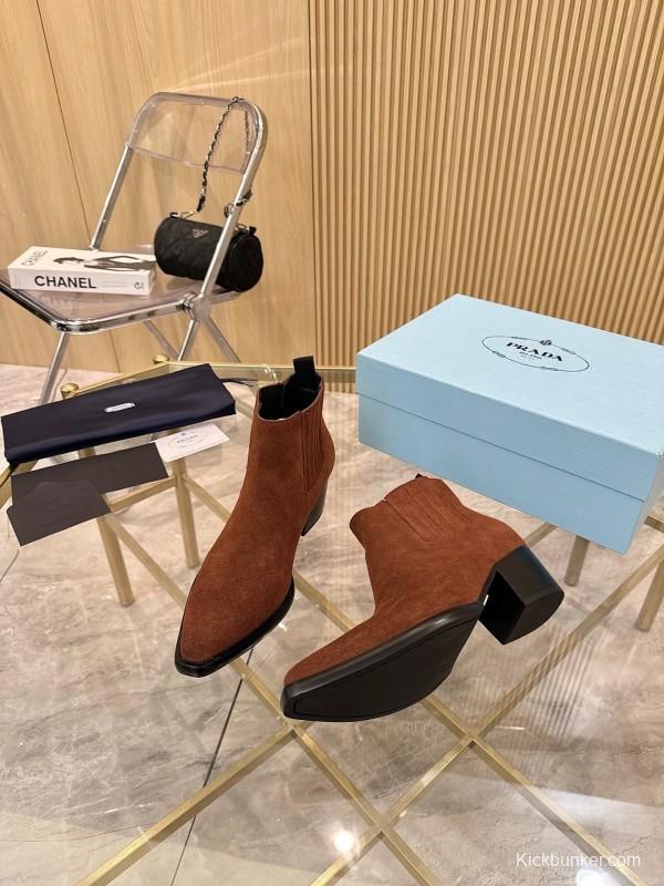 Prada Classic Pointed Toe Boots - LY00310