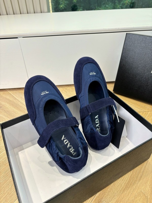 Prada 2025/SS Metal Toe Thin Sole Training Shoes Casual Footwear - LY00260