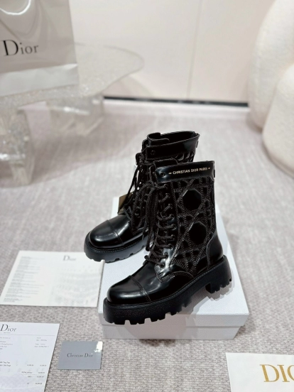 DIOR CHRONO Embroidered Motorcycle Ankle Boots - LY00400
