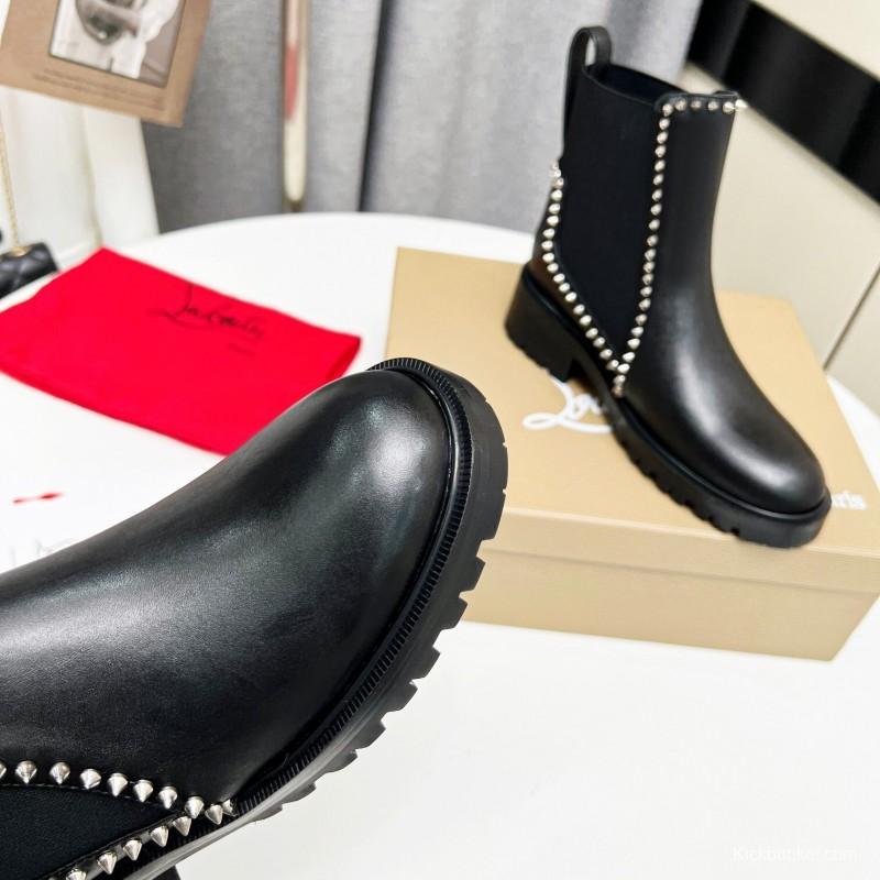 Christian Louboutin Fall/Winter 2025 Classic Ankle Boots with Studded Design - LY00330