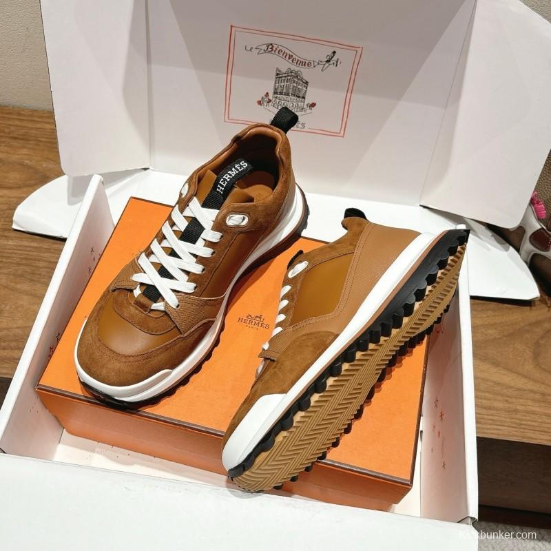 H Boots Classic Chelsea Boots with British Color Block Design - AS00410