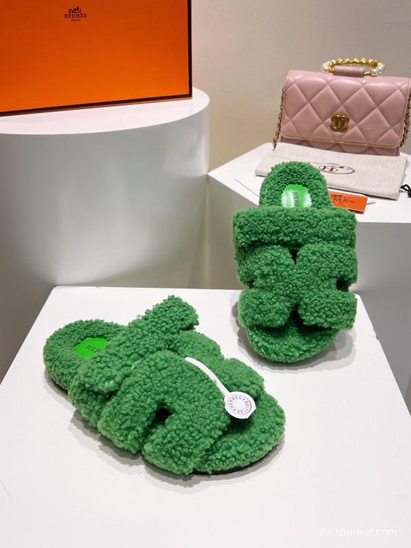 H Full Straight Fur Slippers with Grain Fur - LY00300