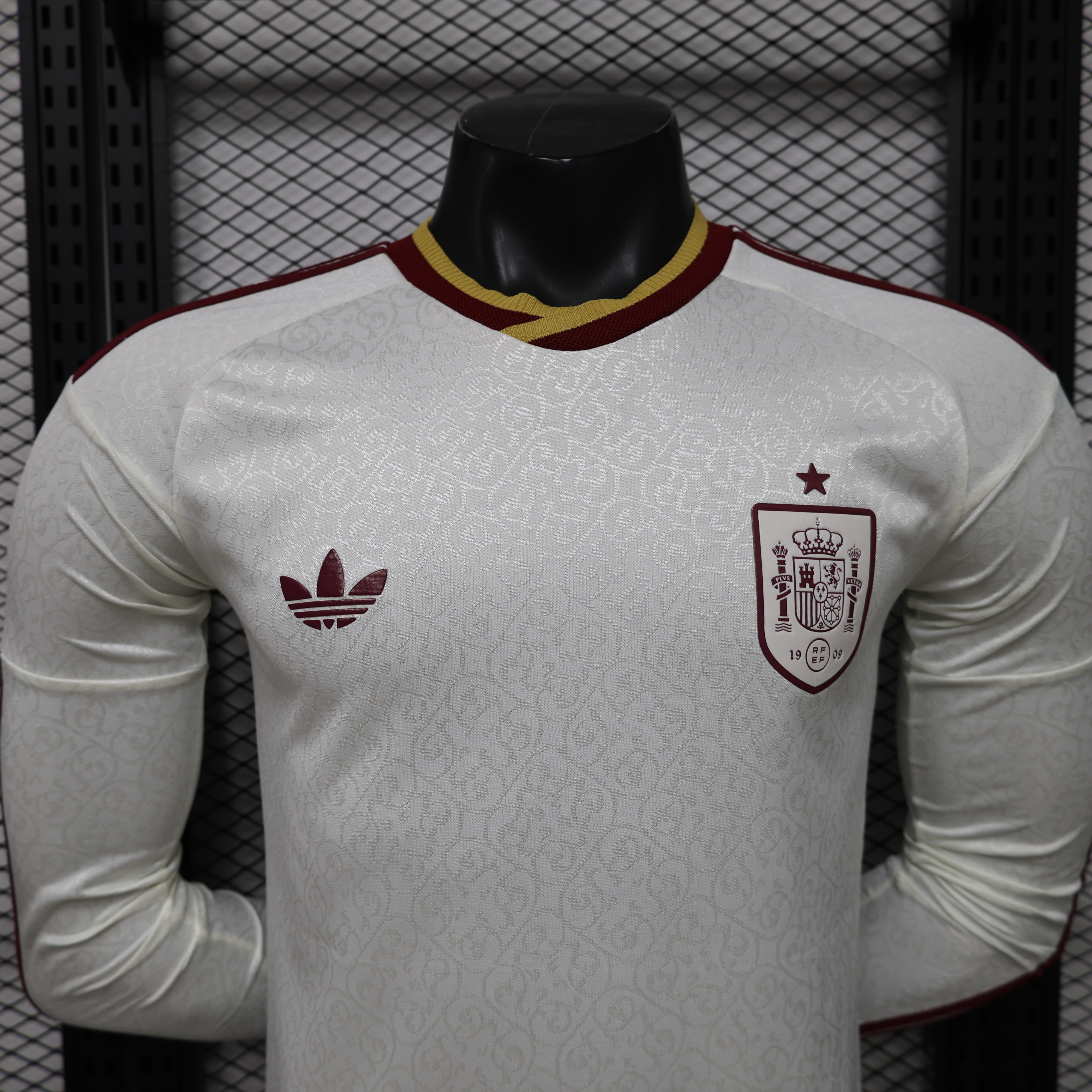 Player Version 26/27 Spain Away  White Long Sleeve Jersey