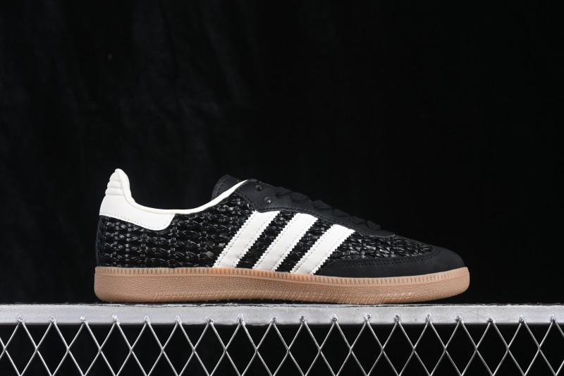 Adidas Samba OG Classic Sneakers with Retro Design - HQ9282