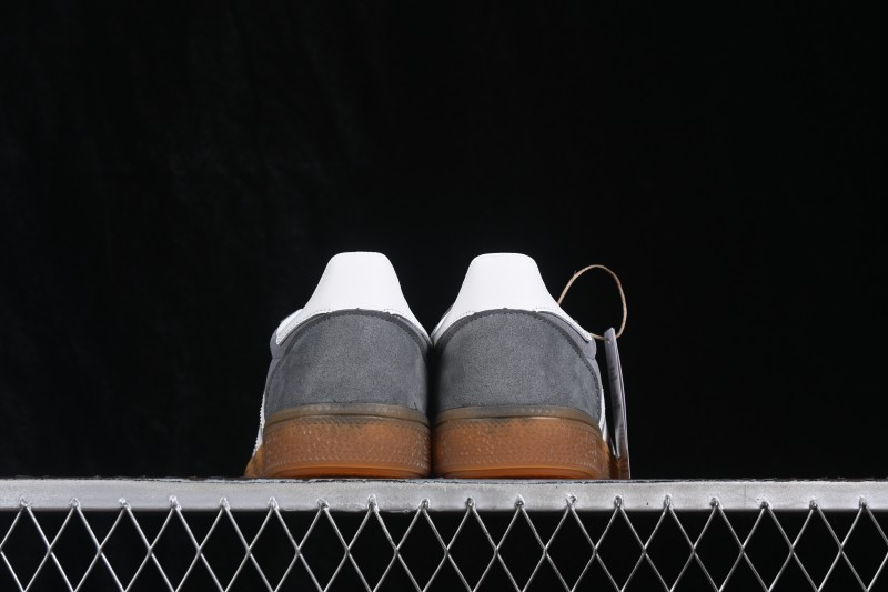 Adidas Handball Spezial Classic Retro Skateboarding Shoes with Suede Upper and Gum Rubber Sole - IH6588