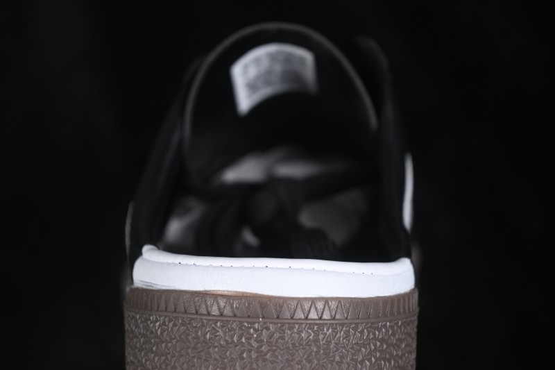 Adidas Samba OG Casual Slide Sandals for Unisex with Retro Design - LB3815