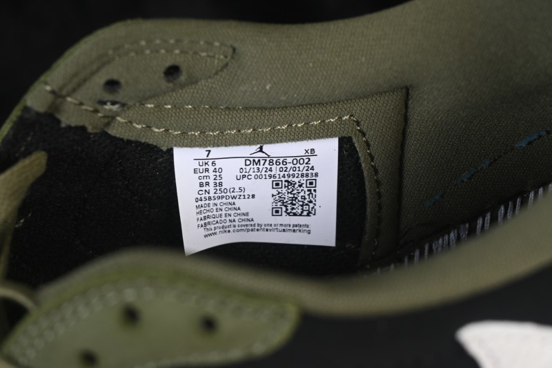 Nike Travis Scott x Air Jordan 1 Low OG Sneakers with Reversed Swoosh Design - DM7866-002