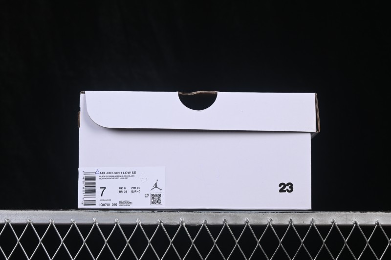 Nike Air Jordan 1 Low Retro Basketball Shoes with Classic Design - IQ9701-010