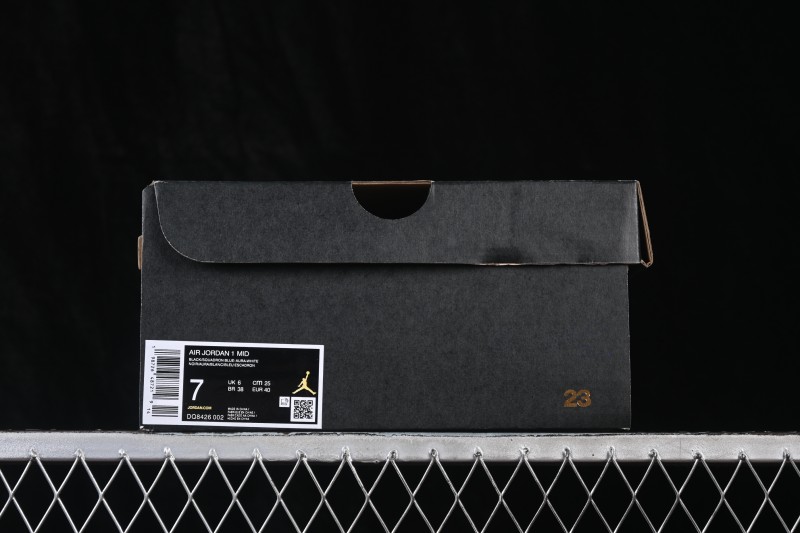 Nike Air Jordan 1 Mid Retro Basketball Casual Shoes with Classic Color Blocking - DQ8426-002