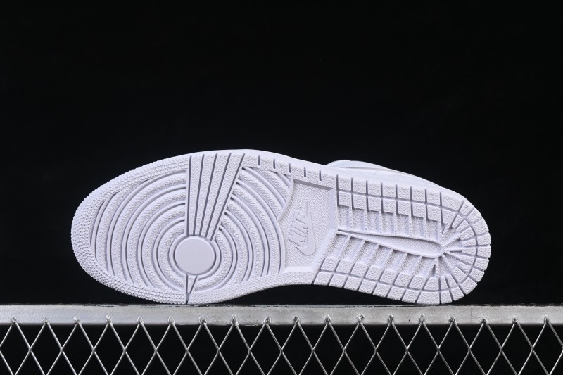 Nike Air Jordan 1 Low Classic White Casual Sneakers for Men - DV0990-111