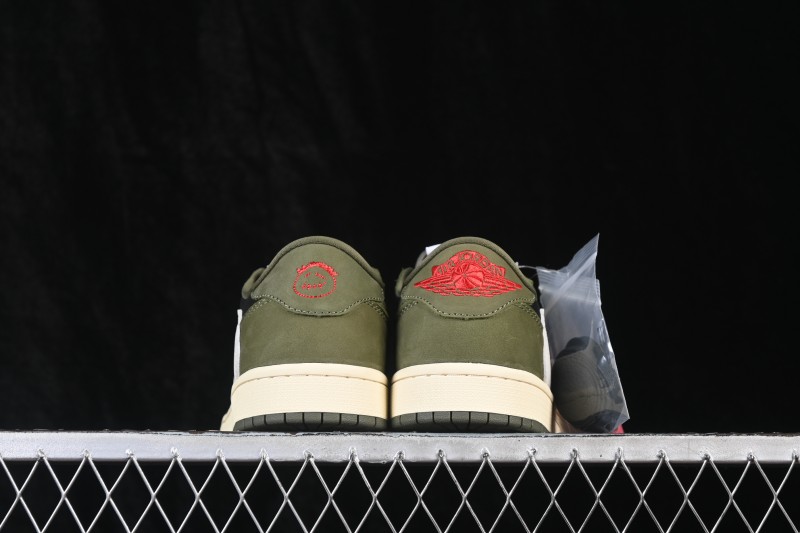 Nike Travis Scott x Air Jordan 1 Low OG Sneakers with Reversed Swoosh Design - DM7866-002