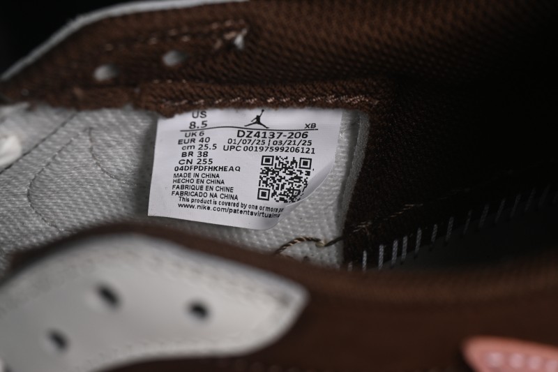Nike Travis Scott x Air Jordan 1 Low OG Retro High-Quality Sneakers with Reverse Swoosh Design - DZ4137-206