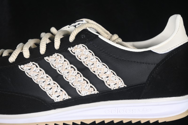 Adidas Originals SL 72 Retro Running Shoes with Classic Design - KI9843