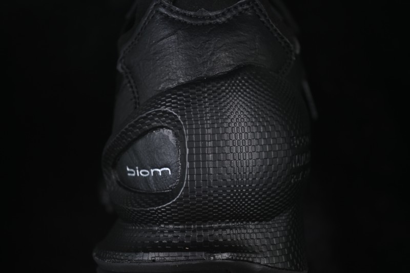ECCO Biom Explore Natural Motion Cushioned Hiking Sneakers with Premium Leather and Breathable Textile Lining - 80042401001