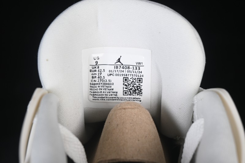 Nike Air Jordan 4 Remastered AJ4 Retro Trainers with Mixed Textile, Leather and Suede Upper - IB7408-133