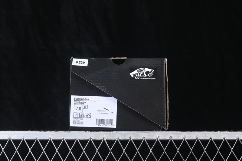 Vans Skate Sk8-Low Retro Skateboarding Shoes with Classic Low-Top Design - VN0A5FCF6FB