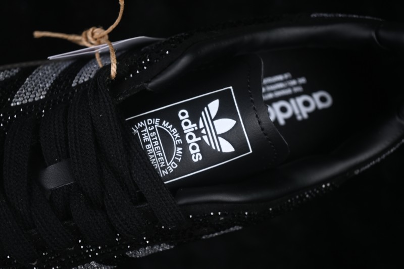 Adidas Samba OG Classic Lifestyle Sneakers with Retro Design - IH9052
