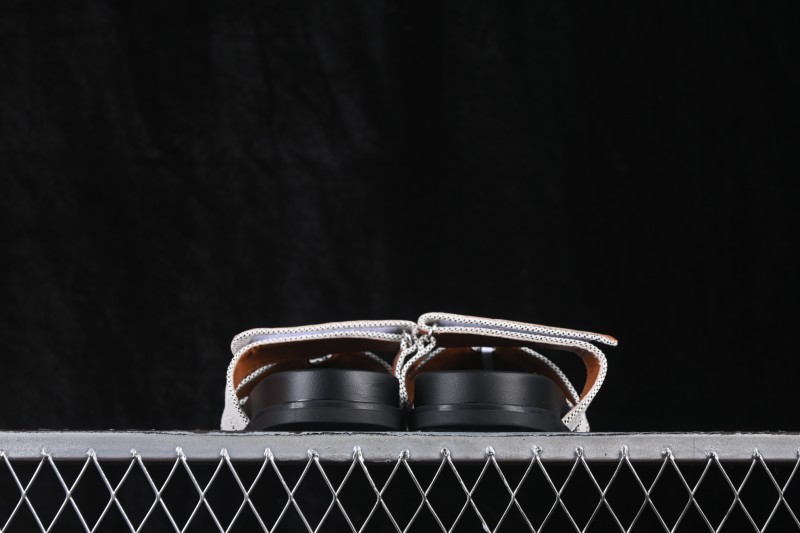 Hermes Chypre Flat Sandals with Toe Loop Design - AJE5