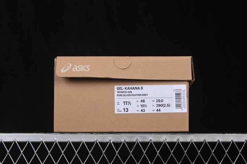Asics Gel-Kahana 8 Retro Casual Sneakers - 1203B133-026