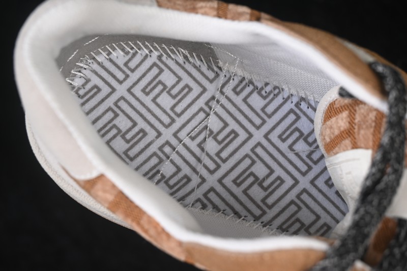 Fendi Match Round Toe Thick Sole Low-Top Casual Sneakers - AHH2F1FHS